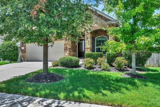Building Photo - 1005 Fountain Grass Way