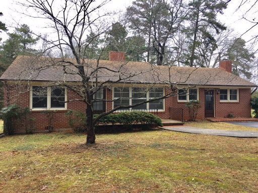Primary Photo - 107 Evergreen Rd