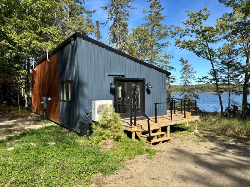 Foto principal - 5 West Dr