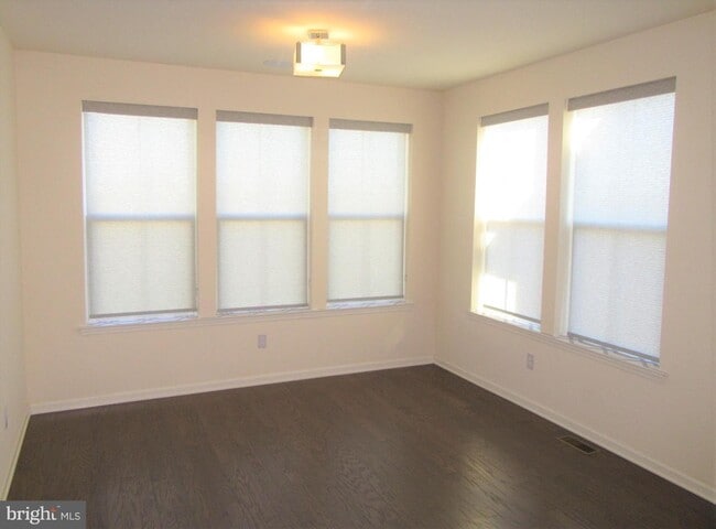 Building Photo - 515 Cilantro Ct