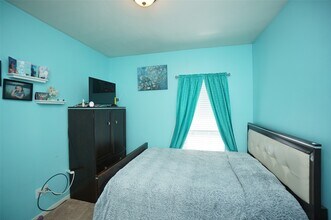 Building Photo - 26518 Blanchard Grove Dr