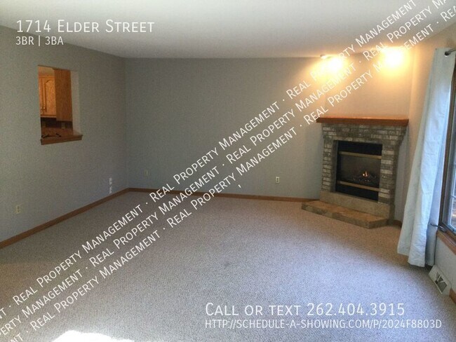 Building Photo - Beautiful 3 bedroom / 2.5 Bath Townhouse