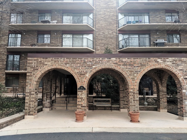 Foto principal - 111 S Baybrook Dr