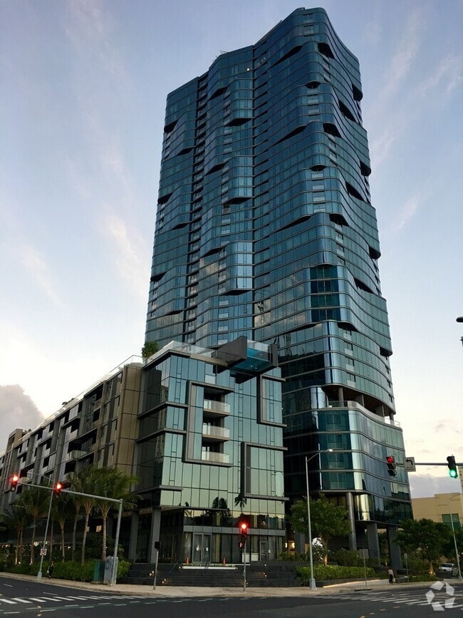 Building Photo - 1108 Auahi St