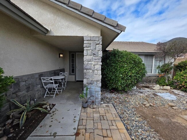 Foto del edificio - Available Now!!!