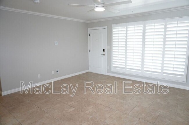 Foto del edificio - 8355 E Palm Ln