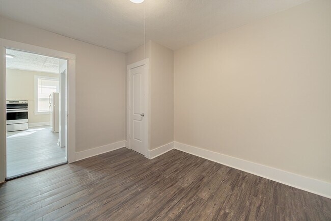 Building Photo - 121 Clemente St