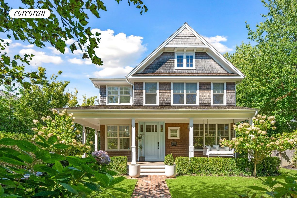 Foto principal - 93 Halsey Ave