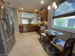 Building Photo - 10630 Camarelle Cir