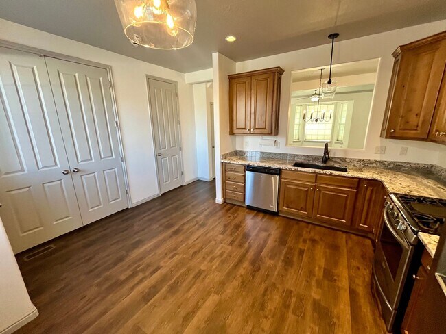 Foto del edificio - Lovely townhome for rent in Provo