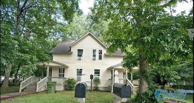 Foto del edificio - 3505 Bradley St SW