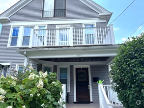 Building Photo - 610 South St
