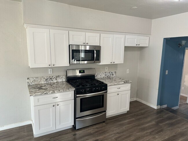 Foto del edificio - 1405 N Harris St