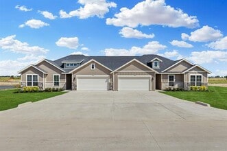 Building Photo - 4011 Clovis St