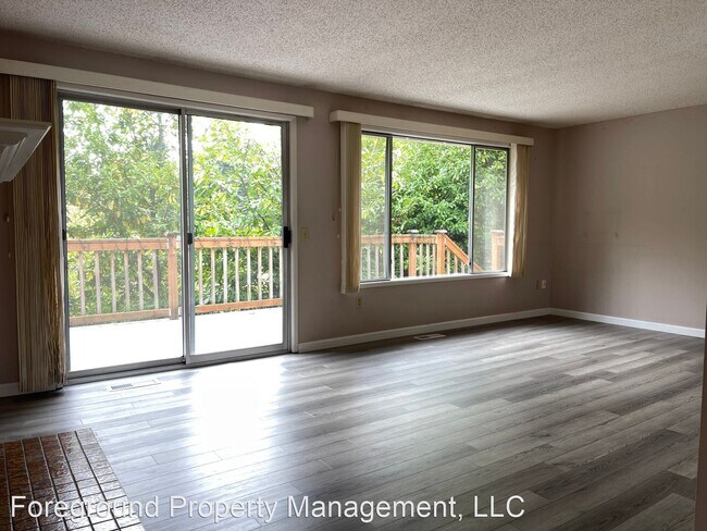 Building Photo - 5 br, 3 bath House - 9711 NE 130th Pl