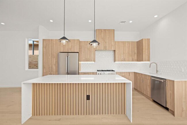 Foto del edificio - 1714 Woodland Ave