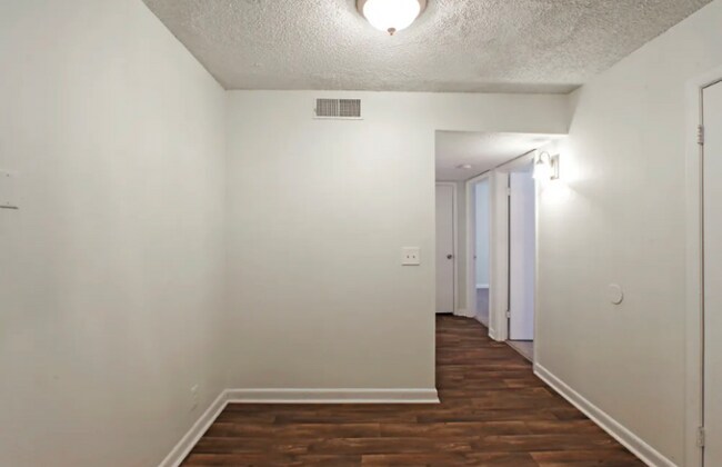 Building Photo - 221 Barker Rd