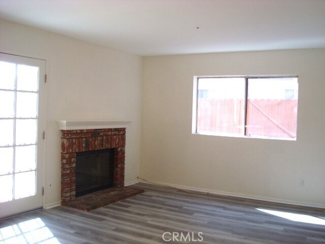Foto del edificio - 13505 Sutter Ct