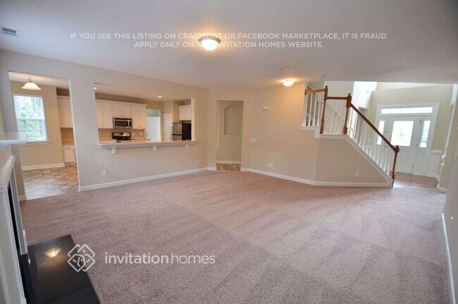 Foto del edificio - 6302 Crosshall Pl