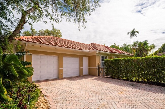 Foto del edificio - 5770 SW 128th St