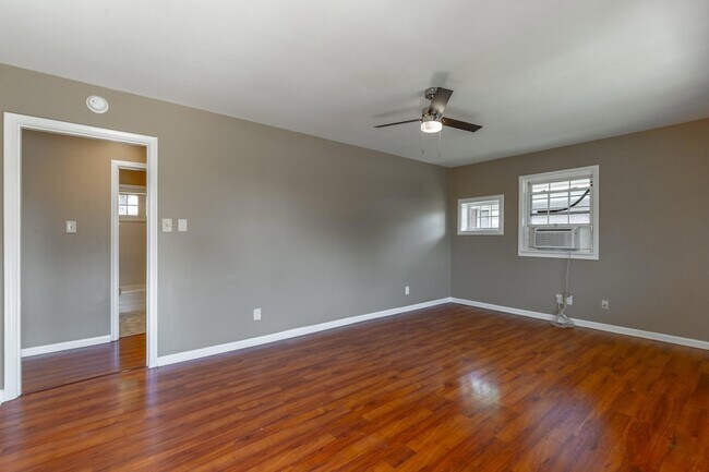 Foto del edificio - 1609 E 26th St