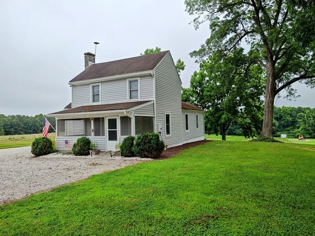 Building Photo - Providence Forge 2 bedroom farmhouse