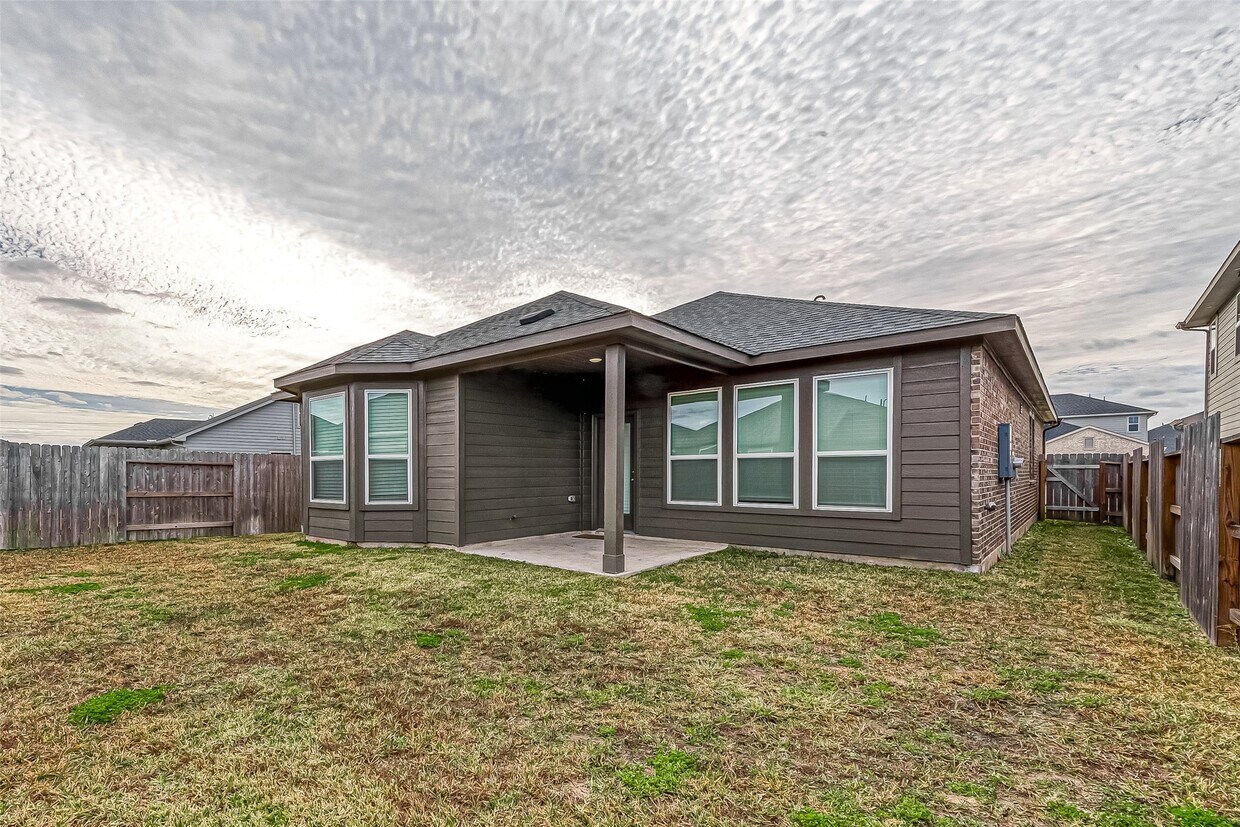 Foto principal - 7819 Wyndham Hbr Ct