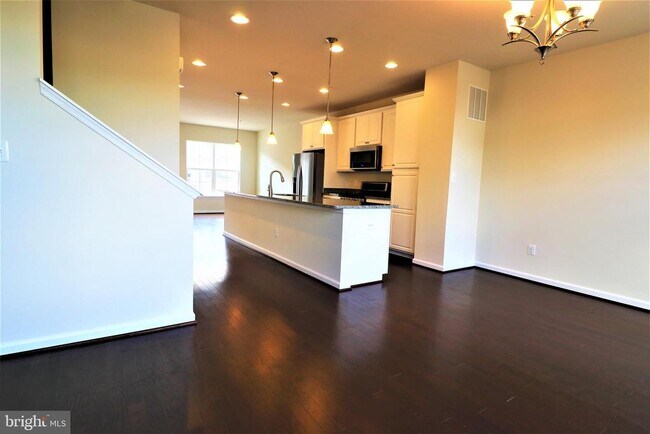 Foto del edificio - 6303 Posey St