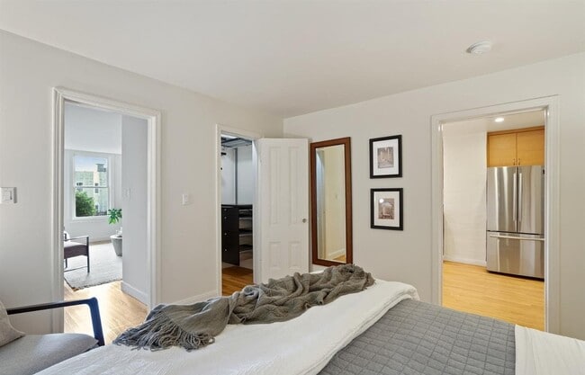 Foto del edificio - 2049 Golden Gate Ave