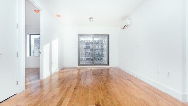 Foto del edificio - 876 Bergen St