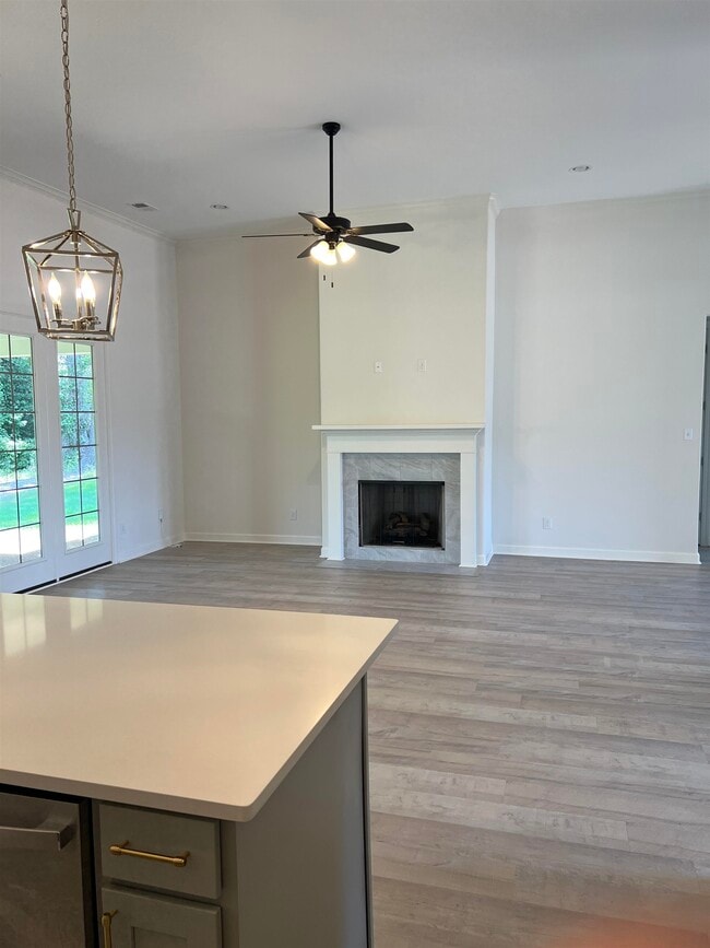Foto del edificio - 9746 Woodland Fox Ln N