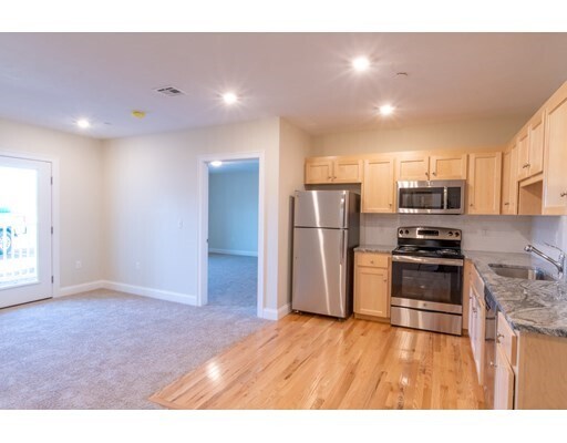 Building Photo - 80 N Meadows Rd