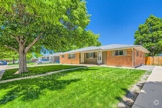 Building Photo - 13623 E Nevada Pl