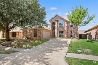 Building Photo - 2625 Alpena Dr