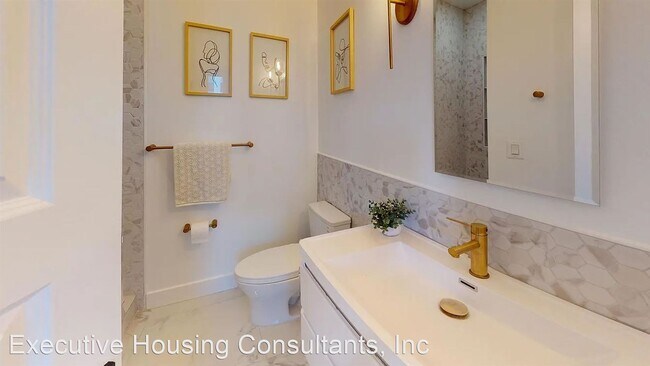 Building Photo - 3 br, 2 bath House - 341 Elm St NW