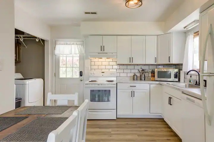 Primary Photo - 1223 Ringwalt Dr