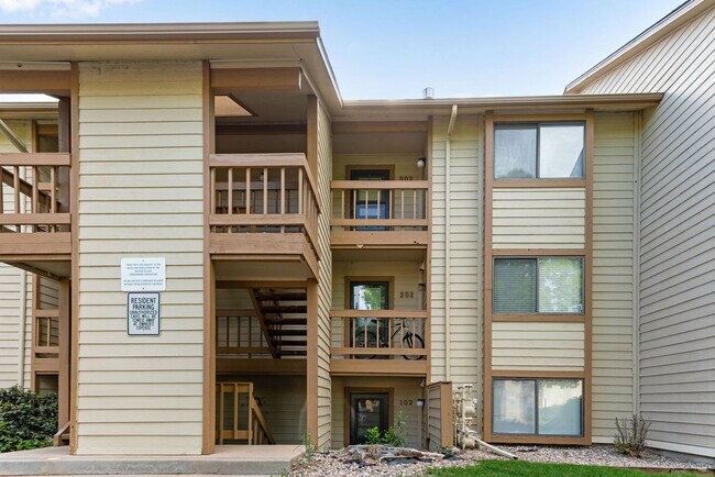 Foto del edificio - Cozy Condo in Convenient Location with Mou...