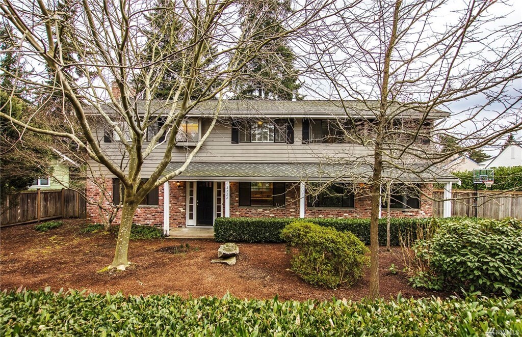 2222 Evergreen Point Rd, Medina, WA 98039 House for Rent in Medina