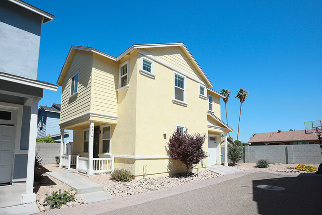 Building Photo - 4346 W Charter Oak Rd