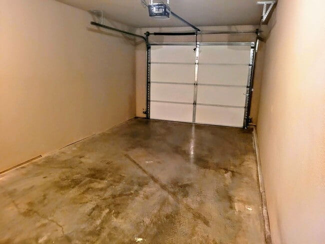 Building Photo - 109 Edna St