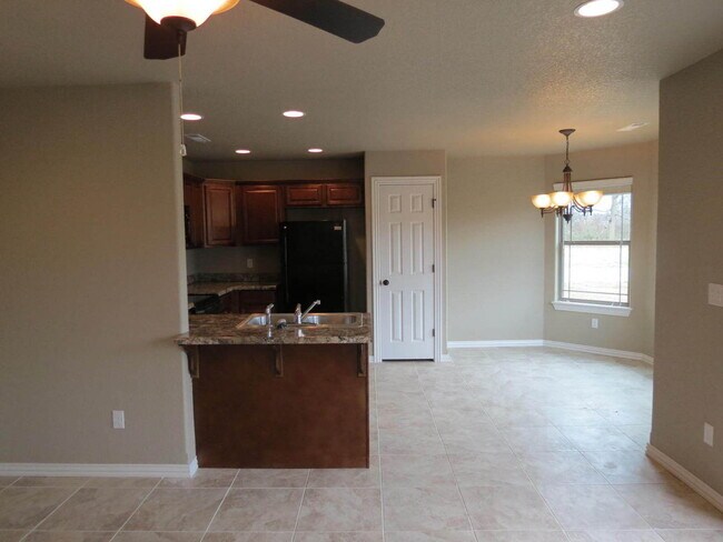 Foto del edificio - 3 Bedroom 2 bath in Prairie Grove! Corner ...