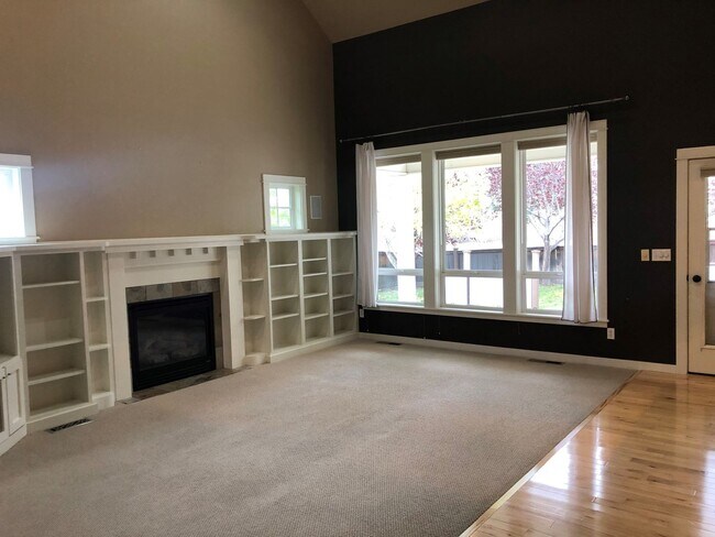 Foto del edificio - Charming 4-bedroom house in Alder Creek Su...