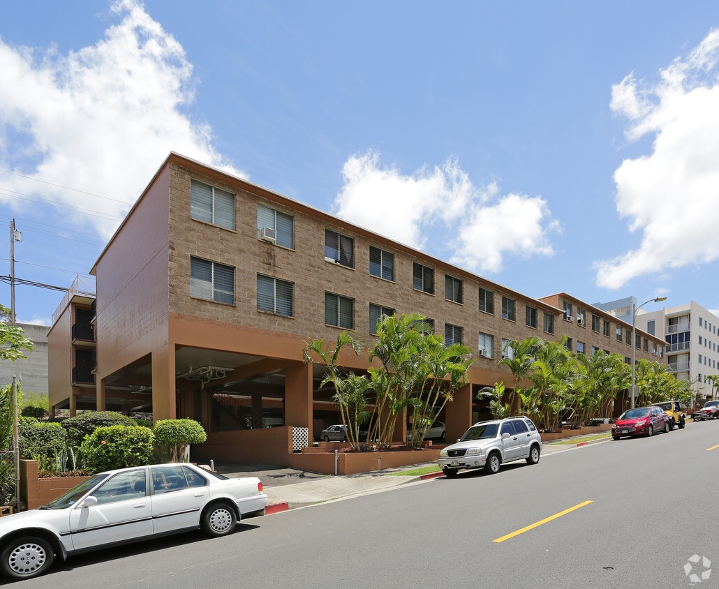 Building Photo - Muana Ike
