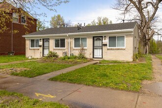 Building Photo - 564 Marquette Dr