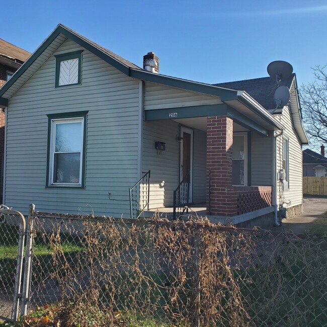 Foto del edificio - 2116 Hill Ave