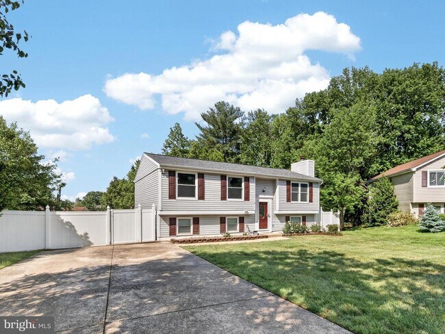 Building Photo - 3806 Candlelight Ct