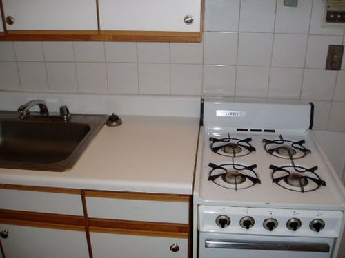 Foto del edificio - 300 10th Ave