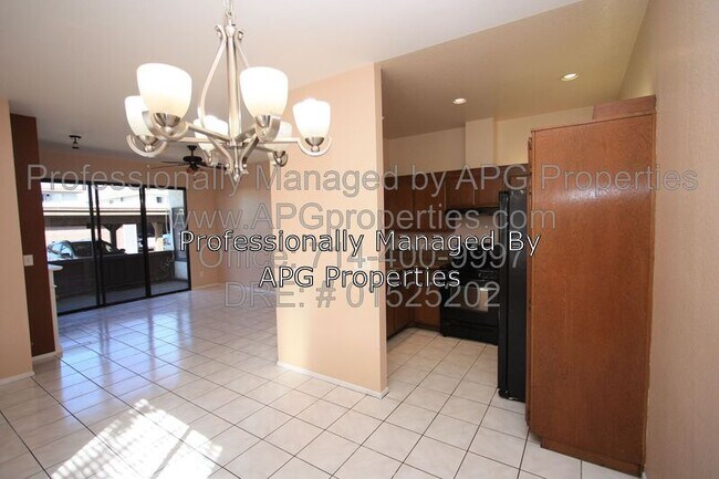 Building Photo - 8561 Meadow Brook Ave