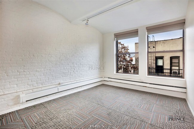 Foto del edificio - 115 Christopher St