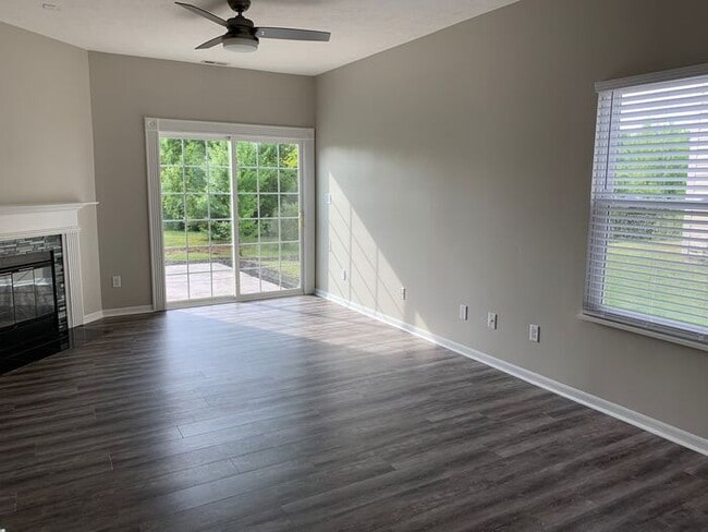 Building Photo - 17733 Cedarbrook Dr